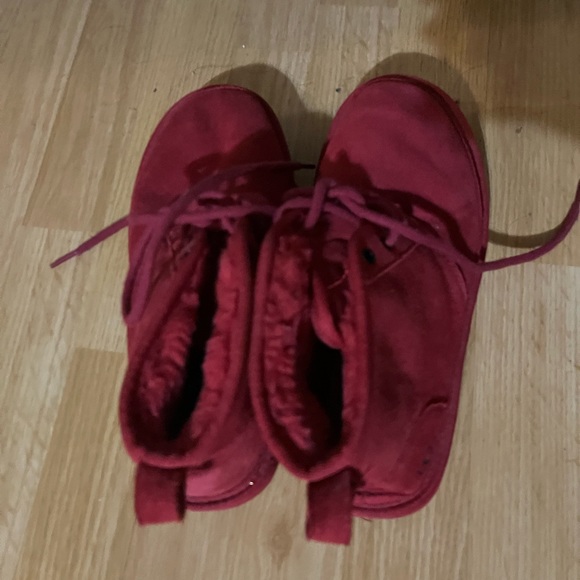 Red Neumel Uggs - Picture 4 of 4